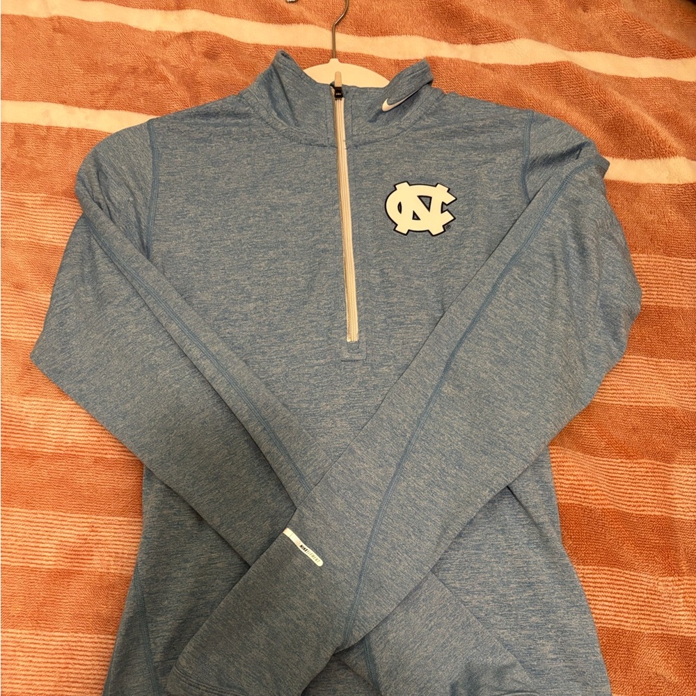 NIKE QUARTER ZIP